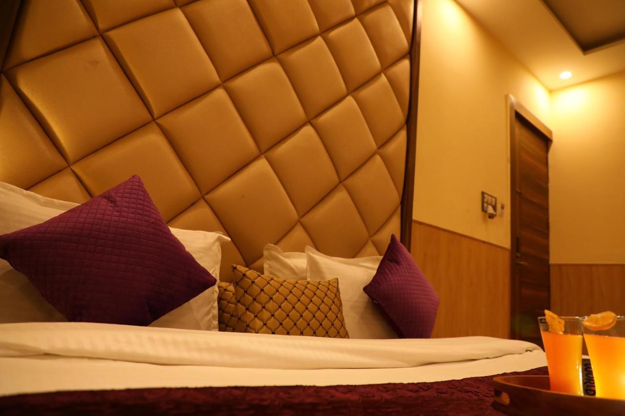 Perfectstayz Premium @Harkipauri Road Haridwār Eksteriør billede