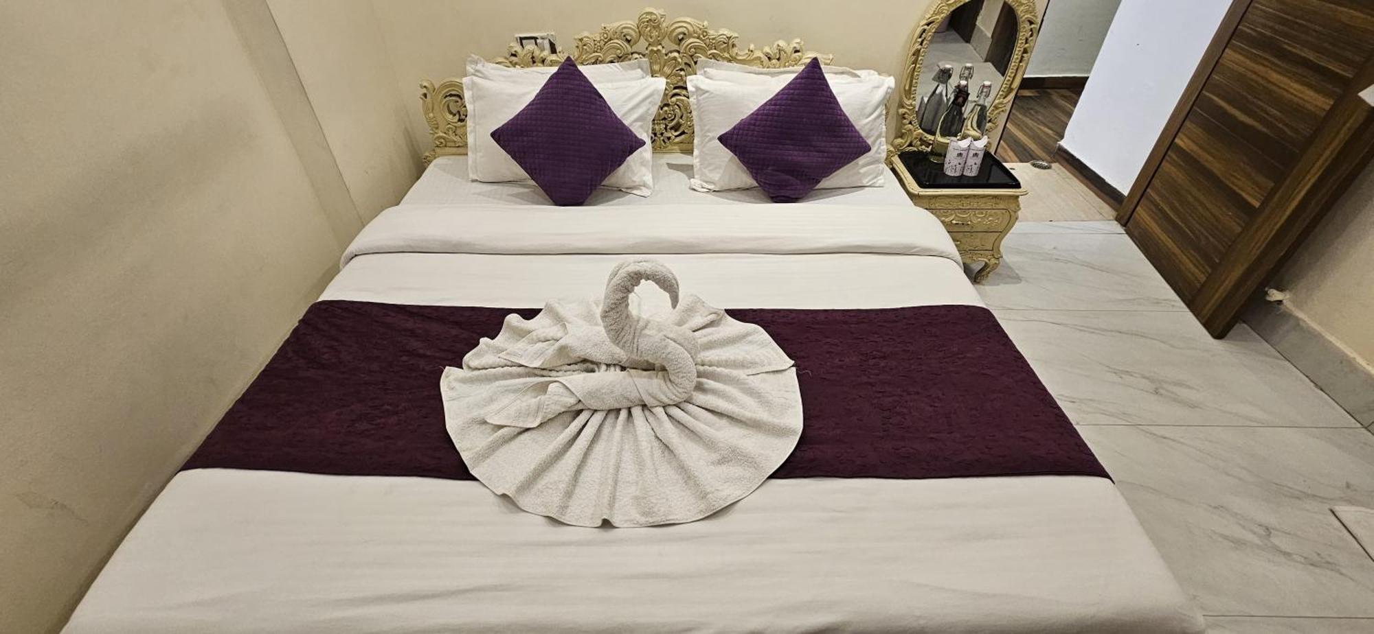 Perfectstayz Premium @Harkipauri Road Haridwār Eksteriør billede